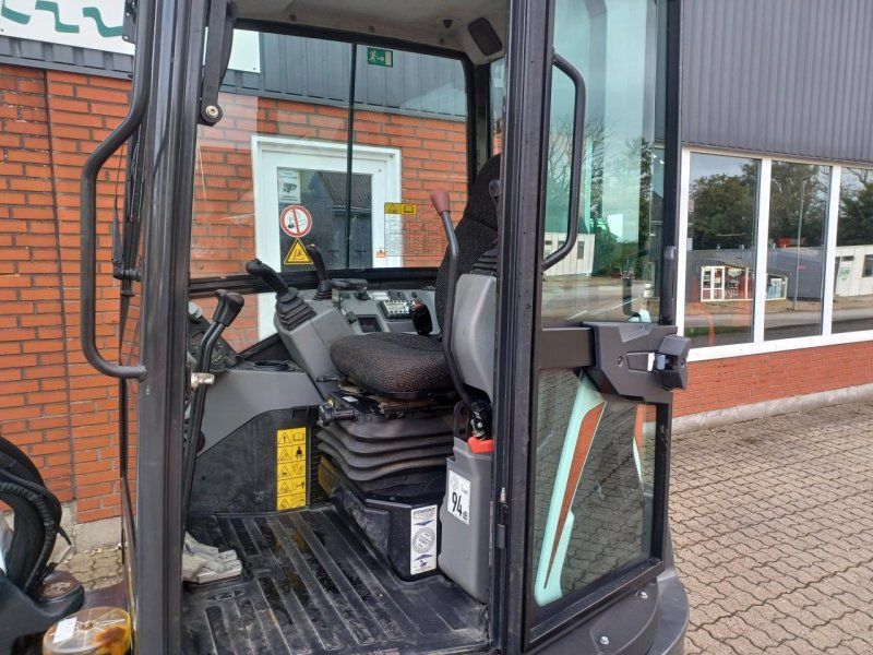 Bobcat E27