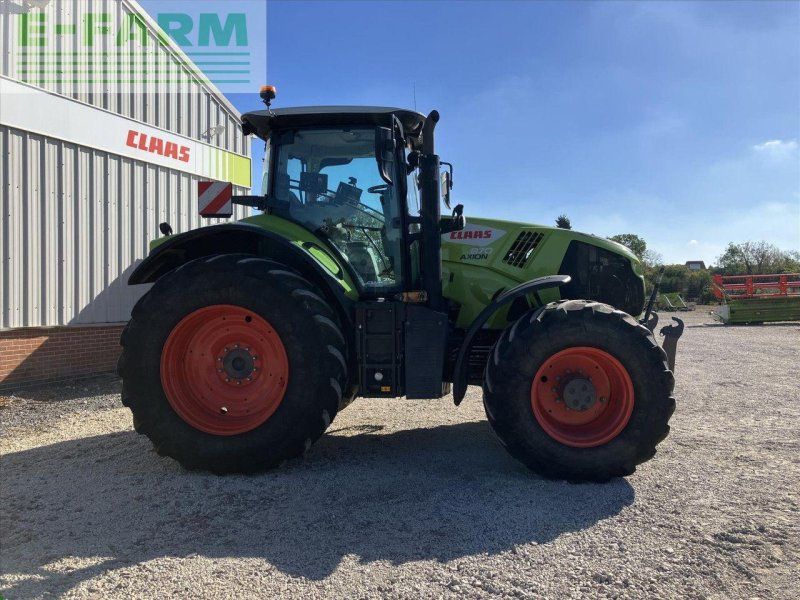 Claas AXION 870