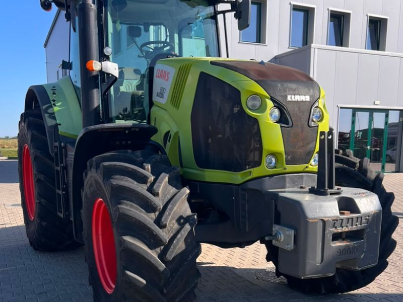 Claas Axion 830