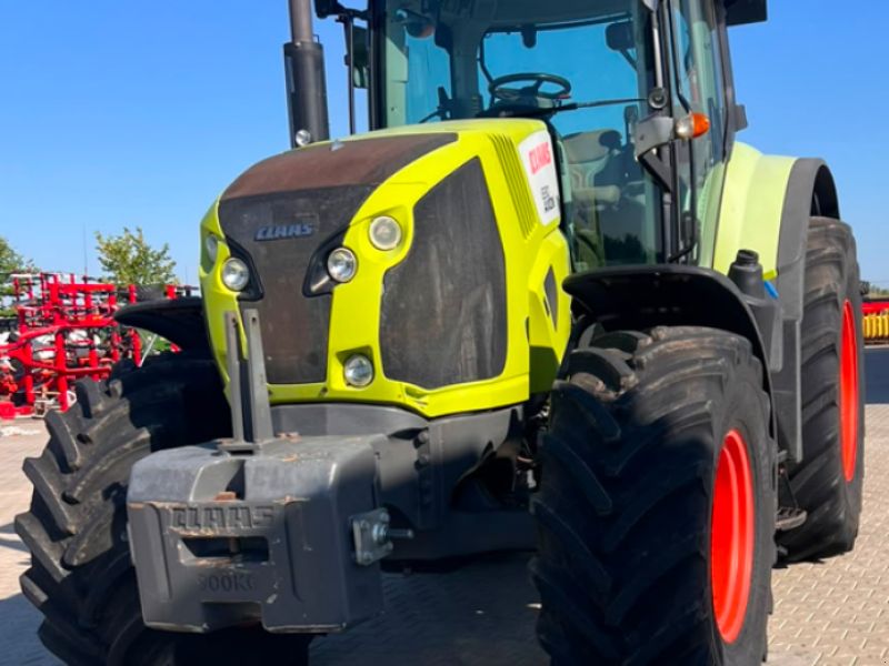 Claas Axion 830