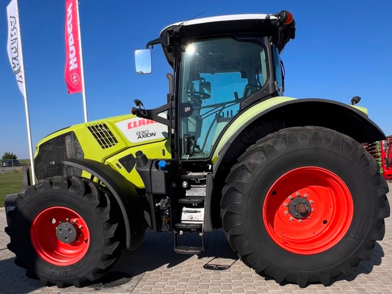 Claas Axion 830