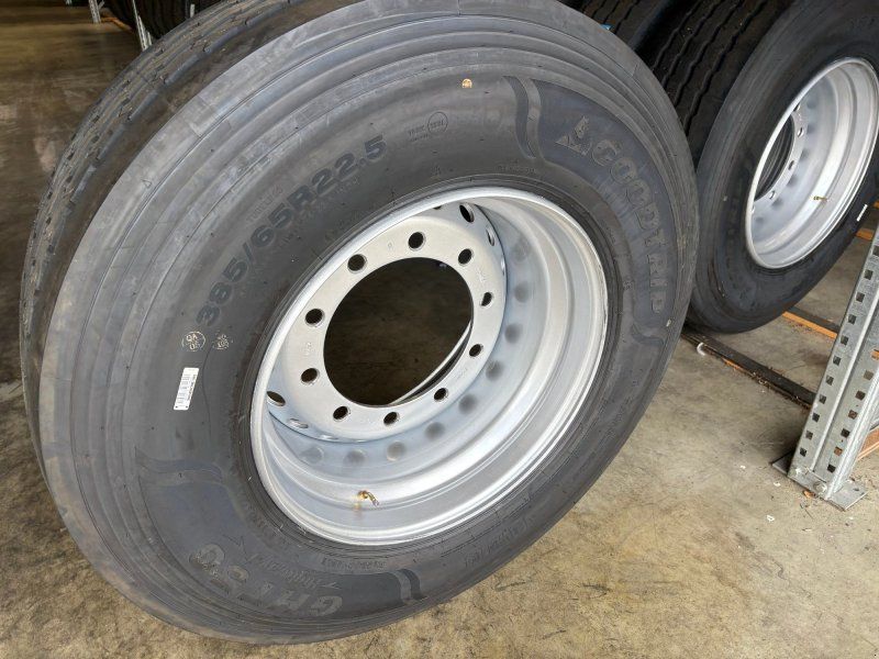 Komplettradsatz 385/65/22,5 ET0