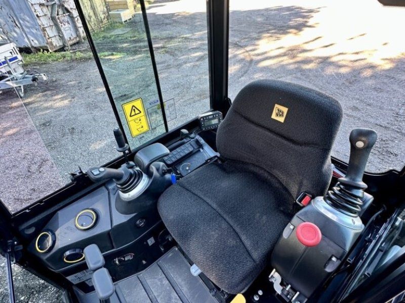 JCB 19c-1