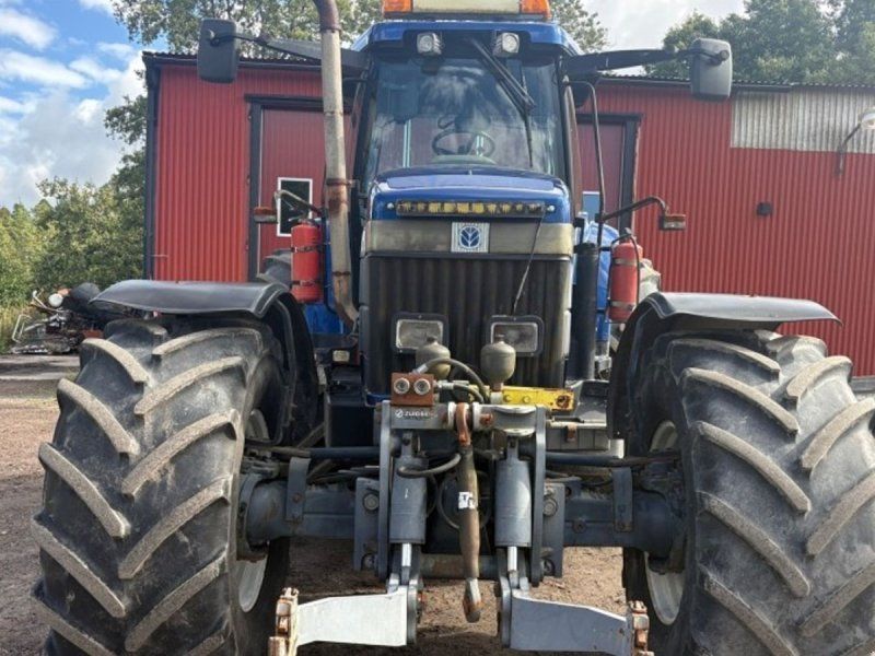New Holland 8970 A Blue Power med frontlift