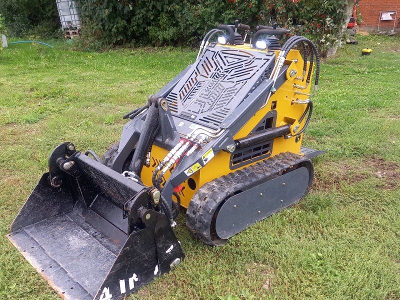 YF380