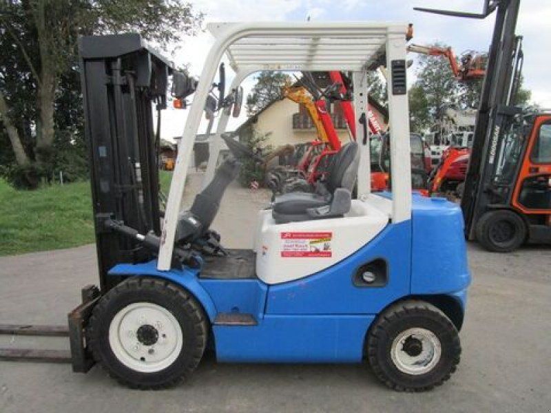 Doosan D25S-5 Tripl-FH 4,7m + Seitenschieber