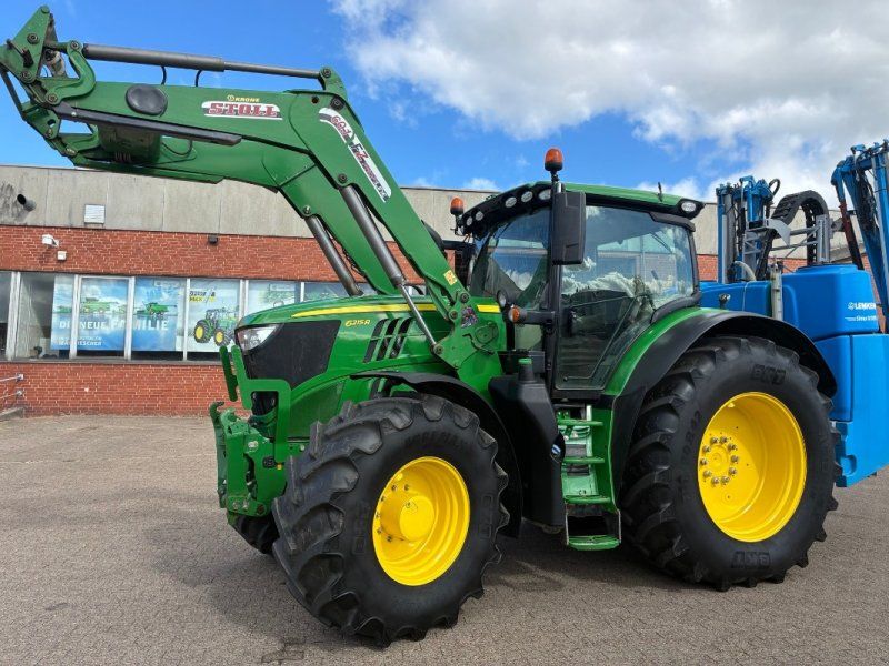 John Deere 6215R