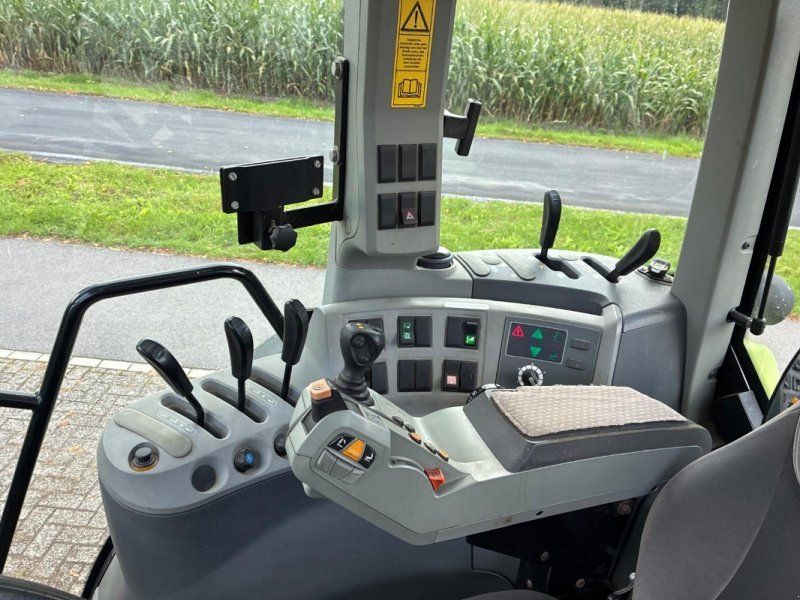 Claas Arion 510 CIS