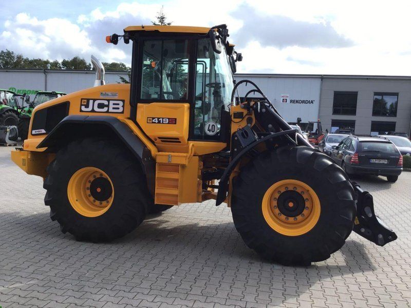 JCB 419S