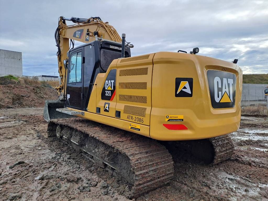 CAT 320