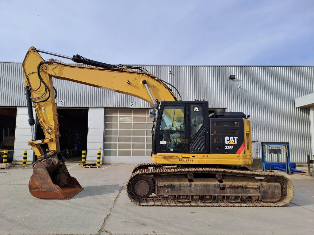 CAT 335FLCR