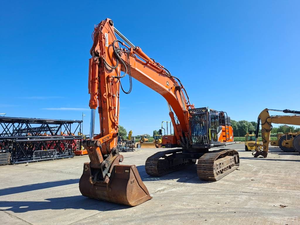 Hitachi ZX490LCH-7