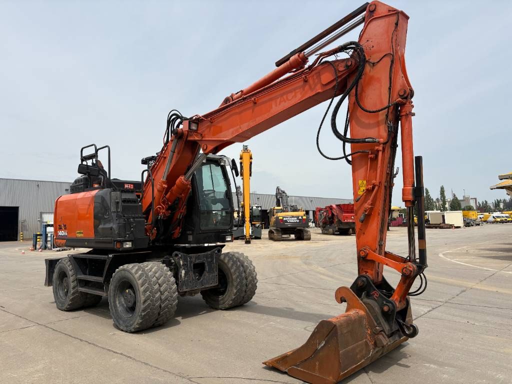 Hitachi ZX140W-6 (3 Pieces available)