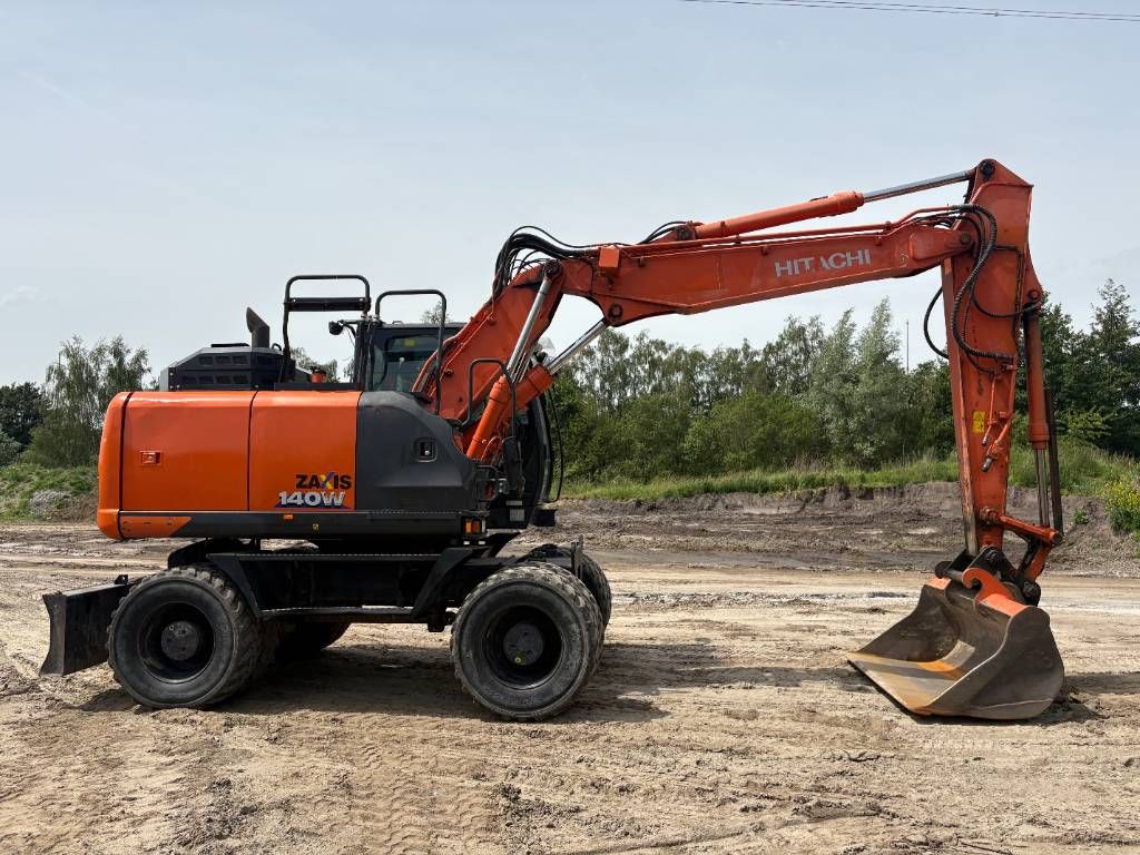 Hitachi ZX140W-6 (3 Pieces available)