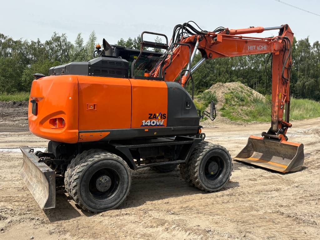 Hitachi ZX140W-6 (3 Pieces available)