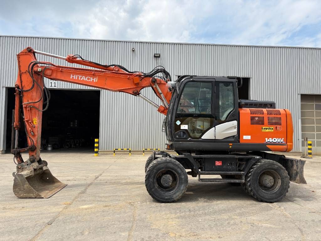 Hitachi ZX140W-6 (3 Pieces available)