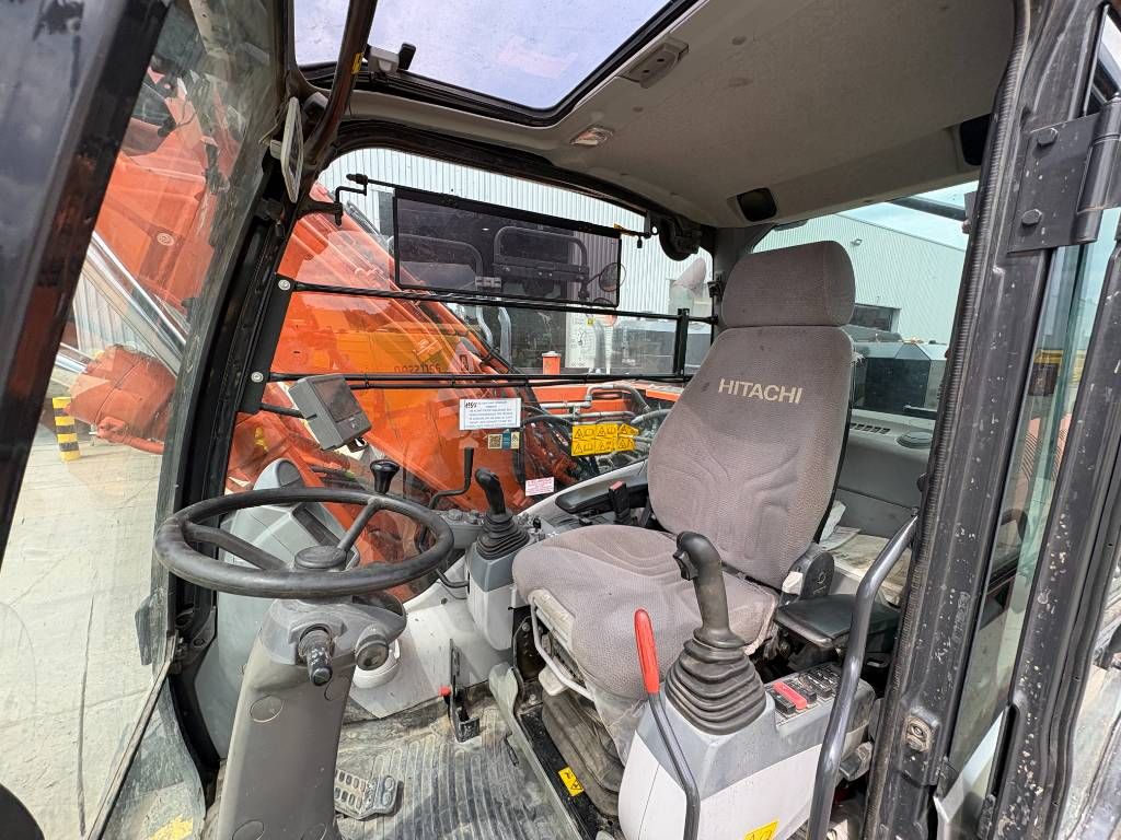 Hitachi ZX140W-6 (3 Pieces available)