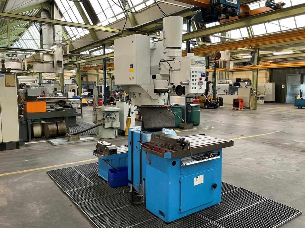 2002 Donau DANUFLEX 135 pillar drilling machine