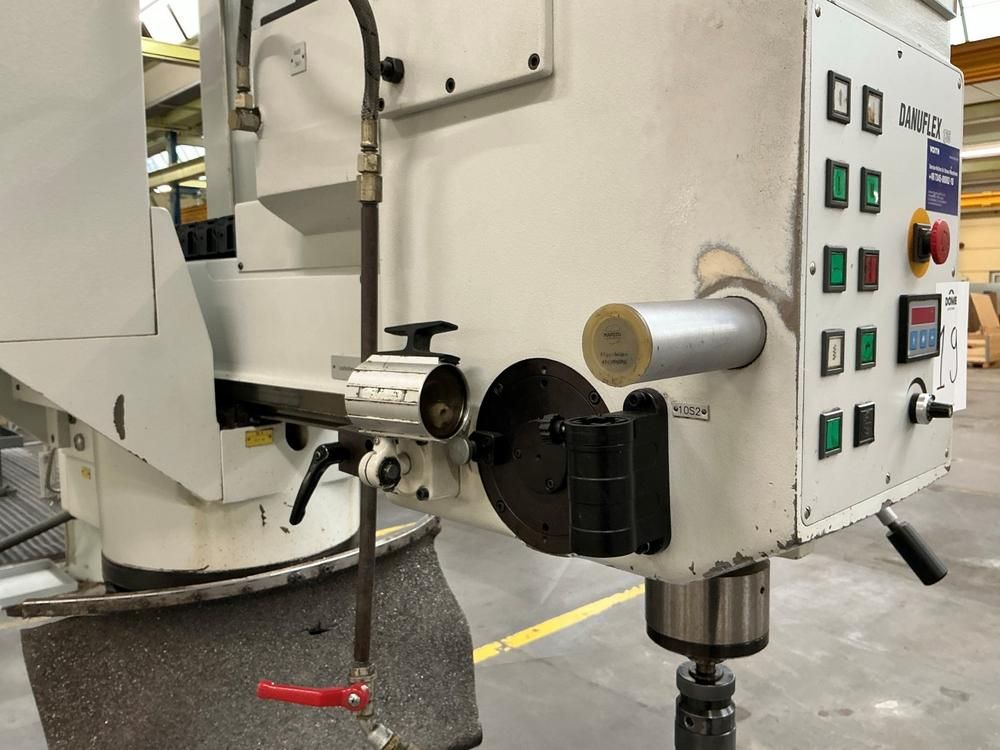 2002 Donau DANUFLEX 135 pillar drilling machine