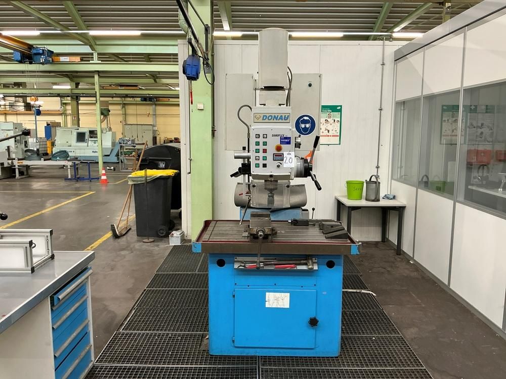 2002 Donau DANUFLEX 135 pillar drilling machine