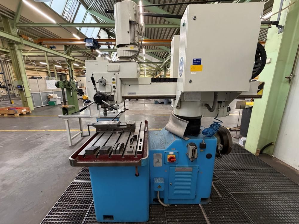 2002 Donau DANUFLEX 135 pillar drilling machine