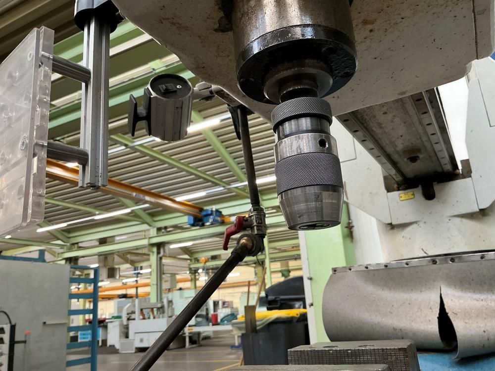 2002 Donau DANUFLEX 135 pillar drilling machine