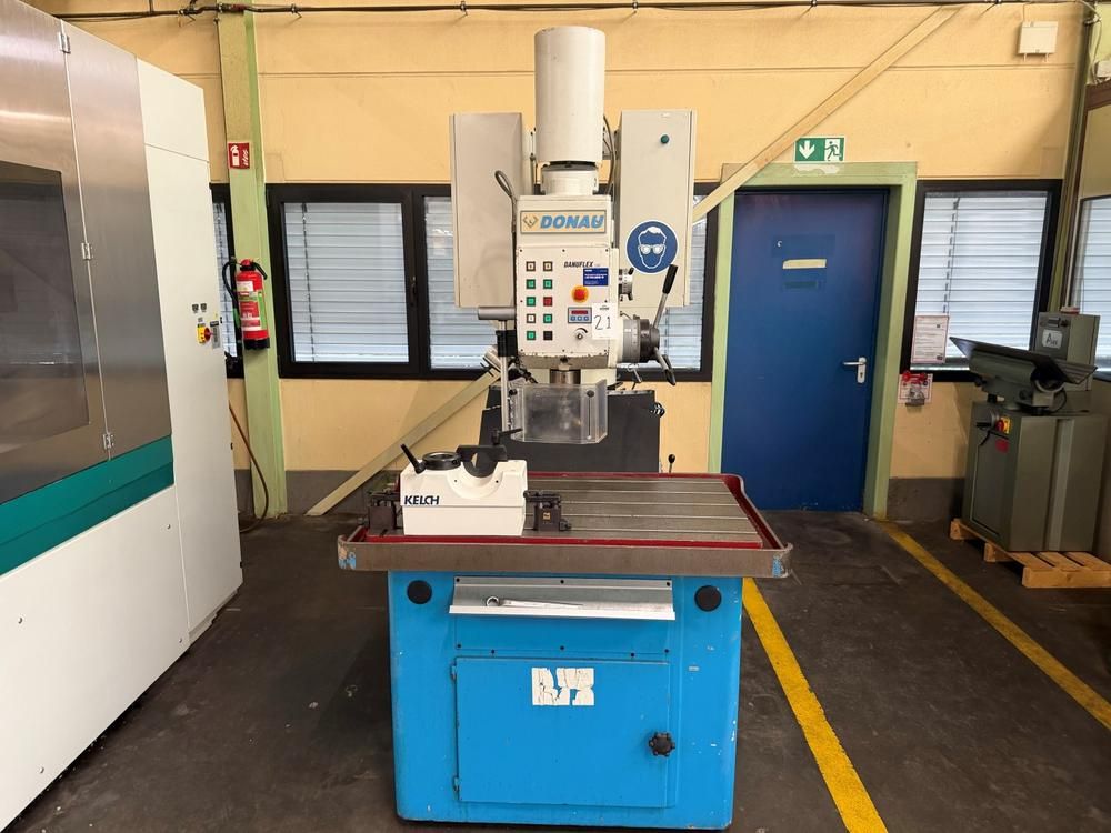 2000 Donau DANUFLEX 135 pillar drilling machine
