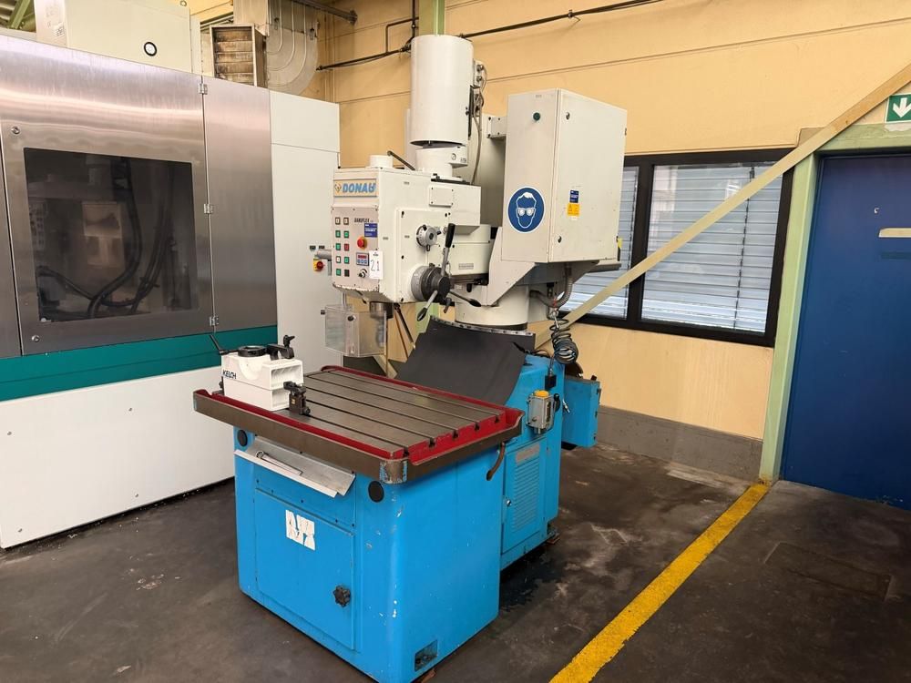 2000 Donau DANUFLEX 135 pillar drilling machine