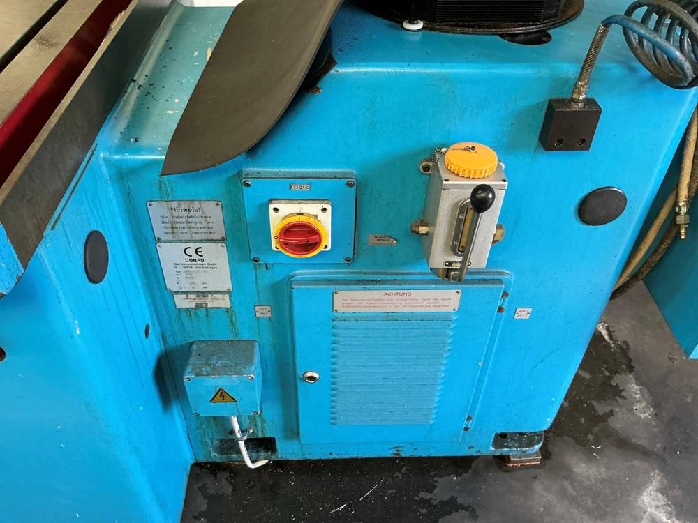2000 Donau DANUFLEX 135 pillar drilling machine