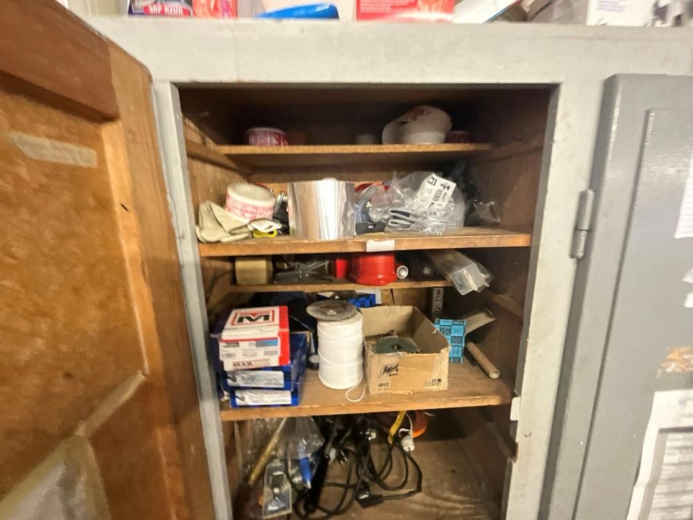 Workshop cabinets (4)