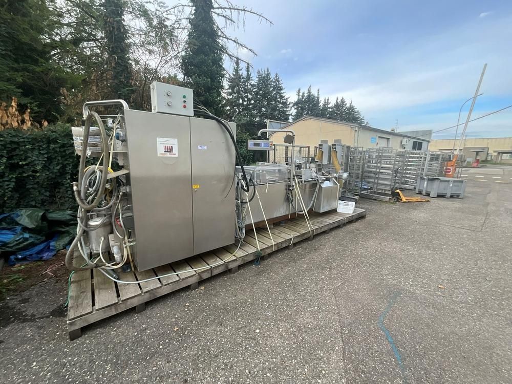 TIROMAT 650 Thermoforming Machine for Parts Packaging