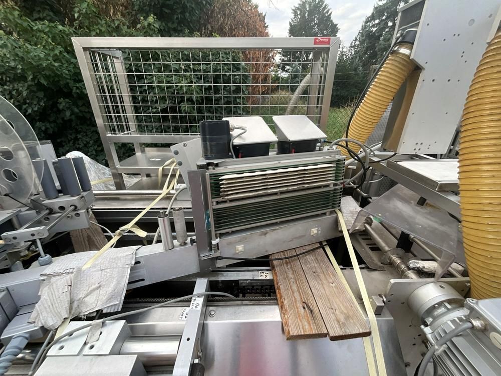 TIROMAT 650 Thermoforming Machine for Parts Packaging