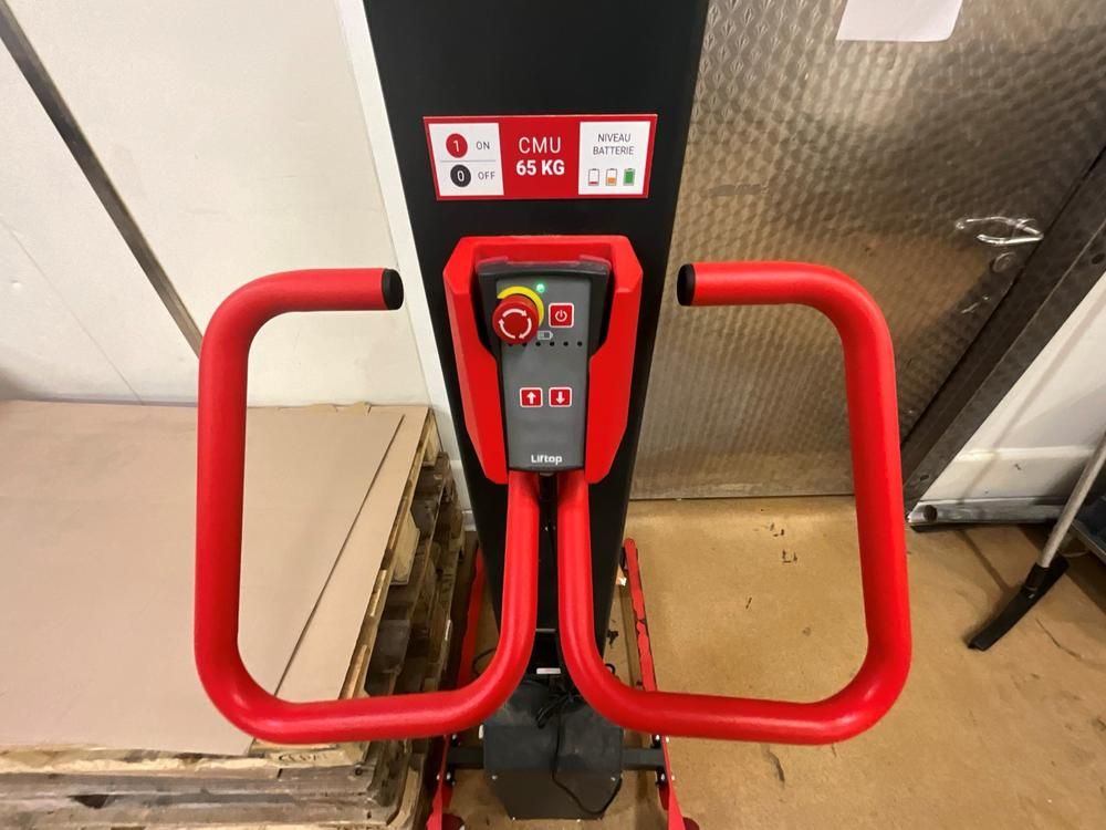 2022 Liftop TMS 65 Material Lift