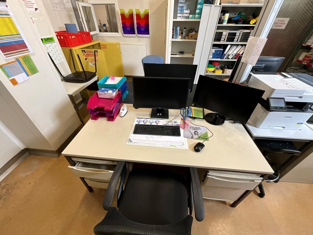 Office Workstation