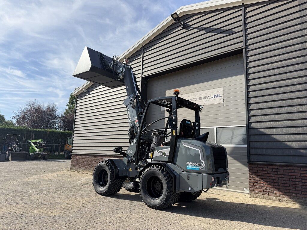 Giant G2700 TELE HD+ minishovel NIEUW €899 LEASE