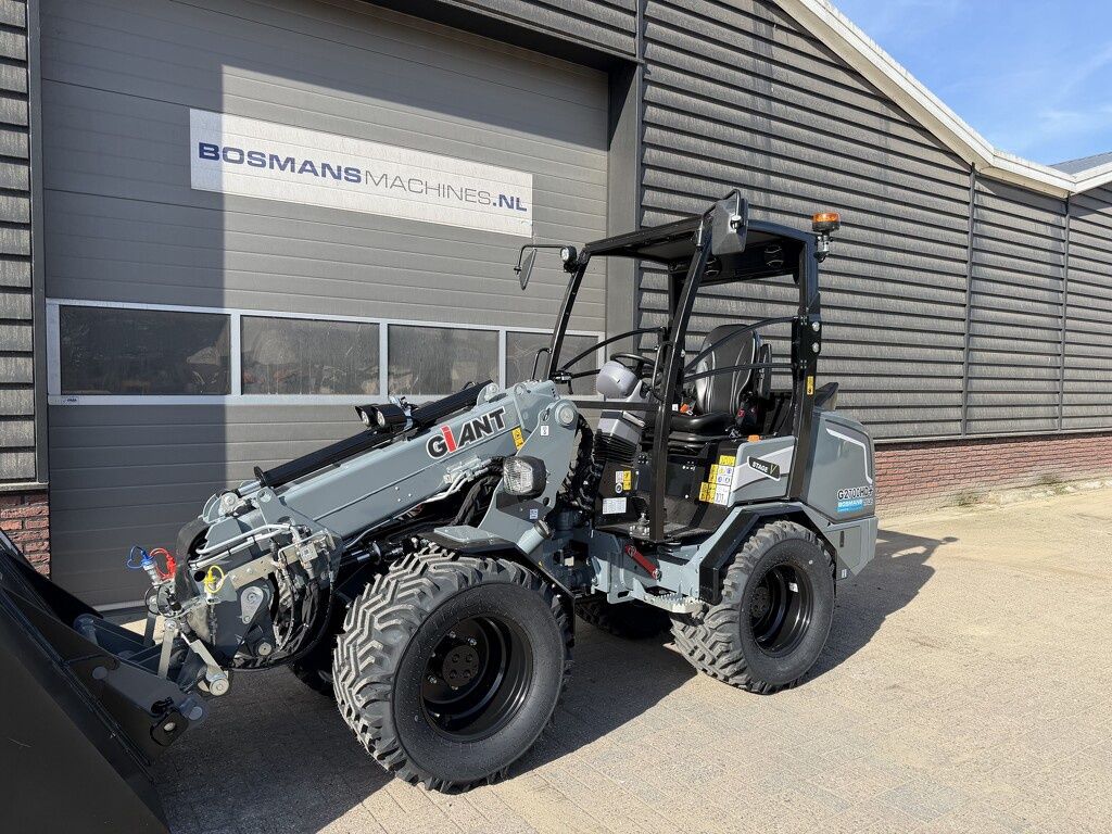 Giant G2700 TELE HD+ minishovel NIEUW €899 LEASE