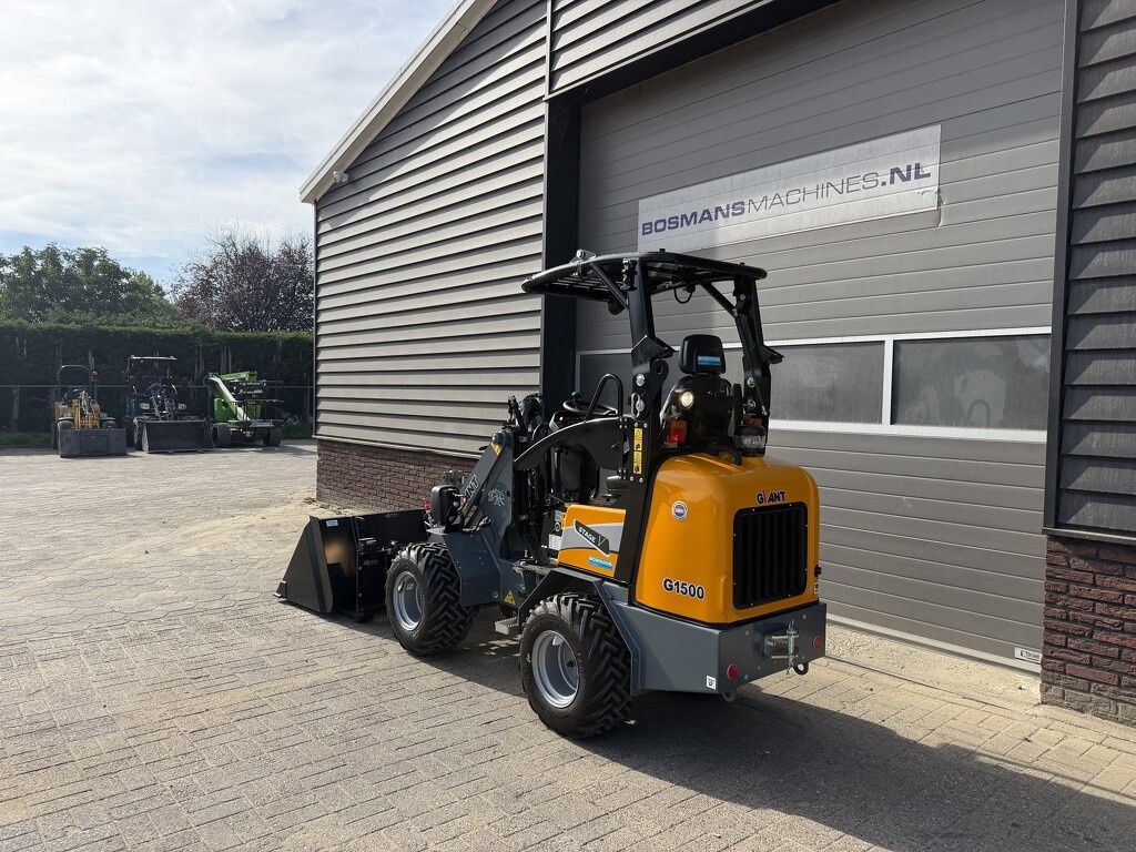 Giant G1500 minishovel / kniklader NIEUW €465 LEASE