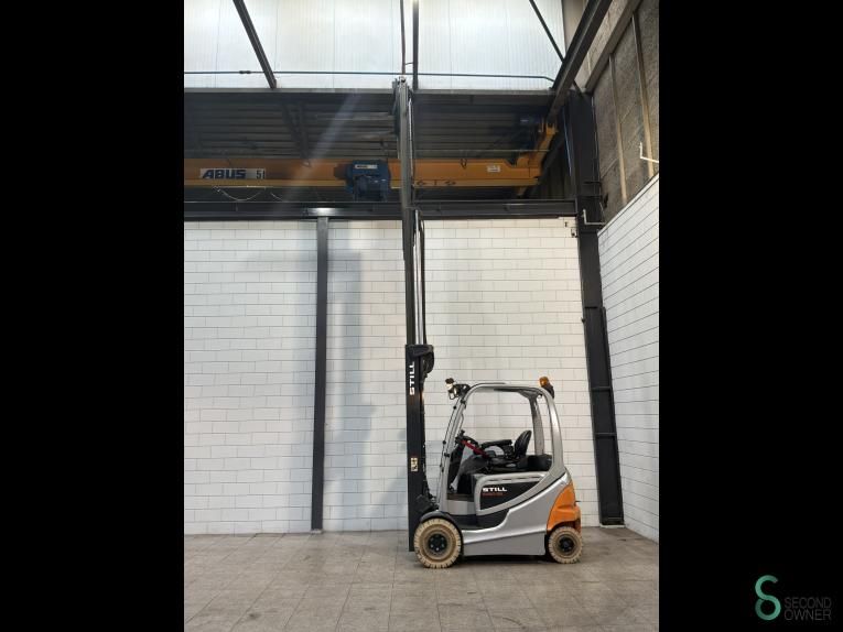 Forklifts Electric Still RX60-25 2017 Triplex 3+4th Valve