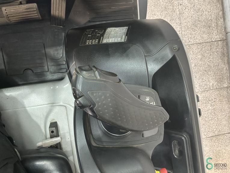Forklifts Electric Still RX60-25 2017 Triplex 3+4th Valve
