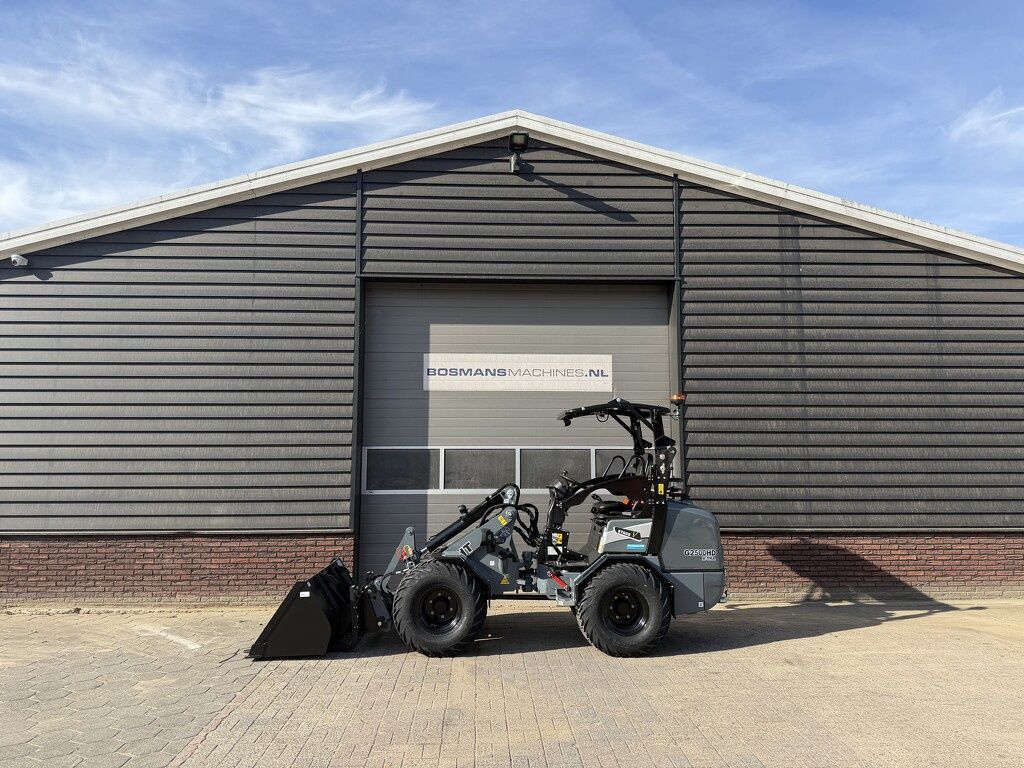 Giant G2500 X-TRA HD minishovel NIEUW '' dikke shovel '' €699 LEASE
