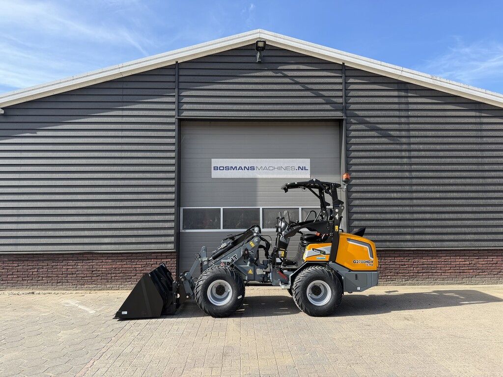 Giant G2700 X-TRA HD + minishovel prijs vriendelijk €725 LEASE