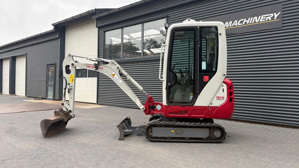Takeuchi TB 216