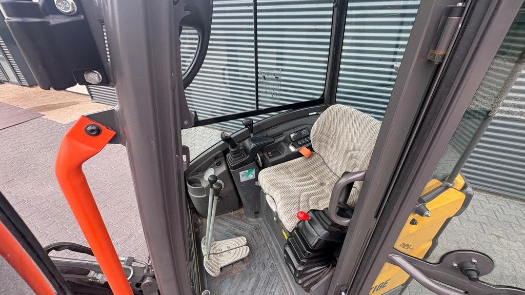 Takeuchi TB 216