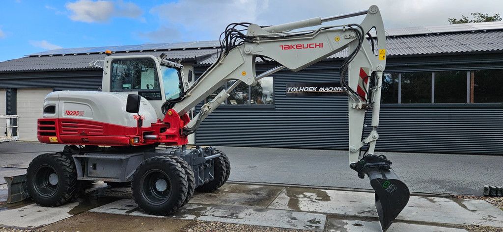 Takeuchi TB 295W