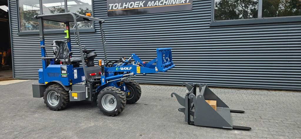 Wolf E604 electric loader