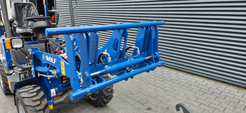 Wolf E604 electric loader