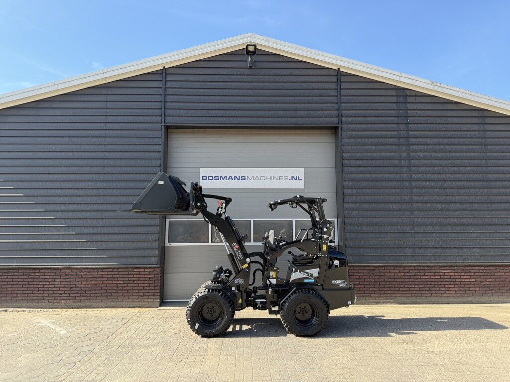 Giant G1500L X-tra minishovel BLACK edition ! Met zeer veel opties !!