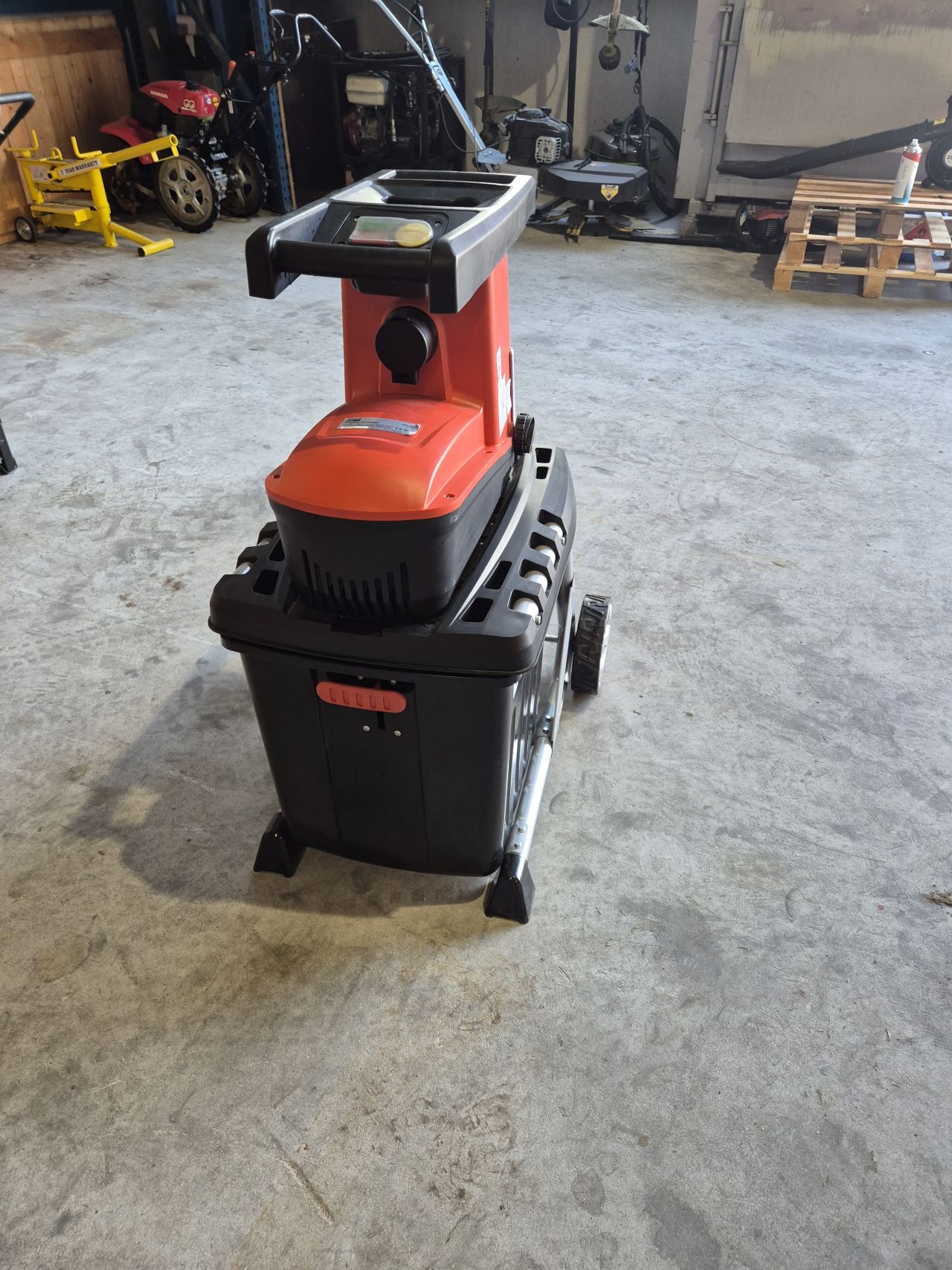 Dolmar FH-2500 Hakselaar
