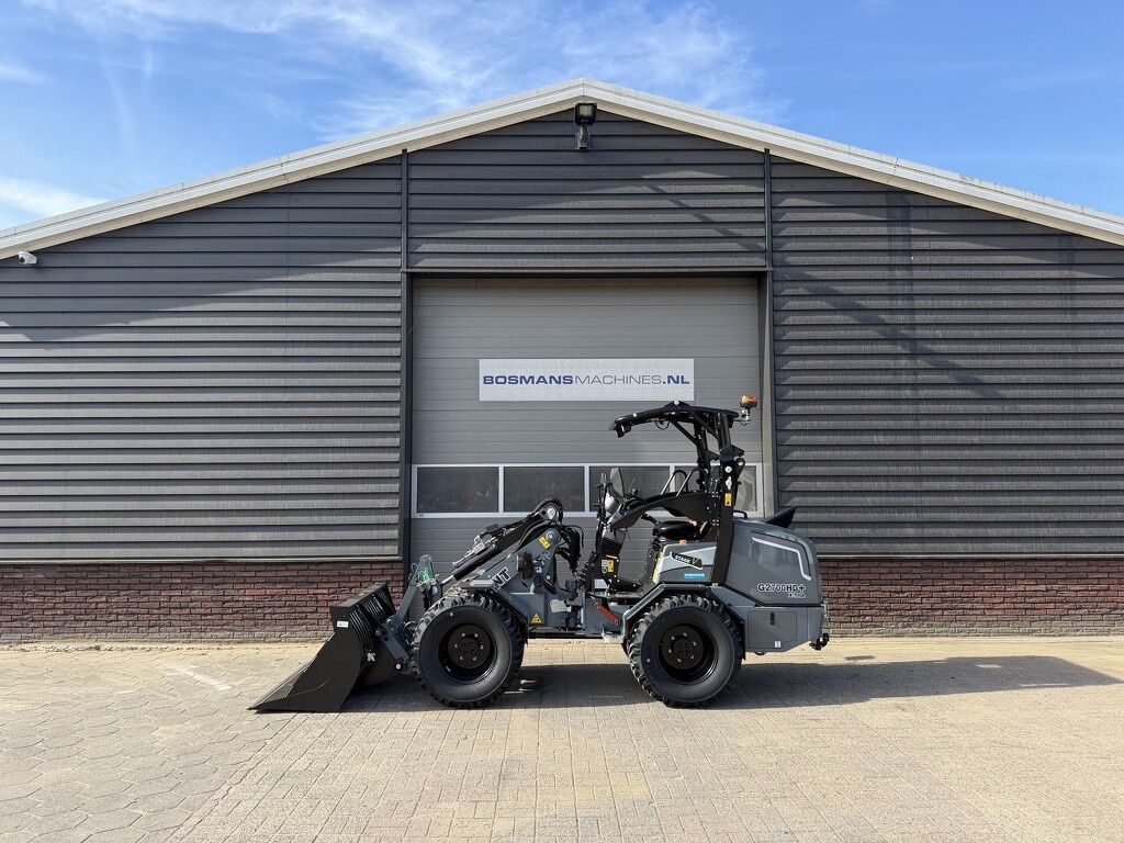 Giant G2700 X-TRA HD + minishovel NIEUW zeer compleet! €840 LEASE