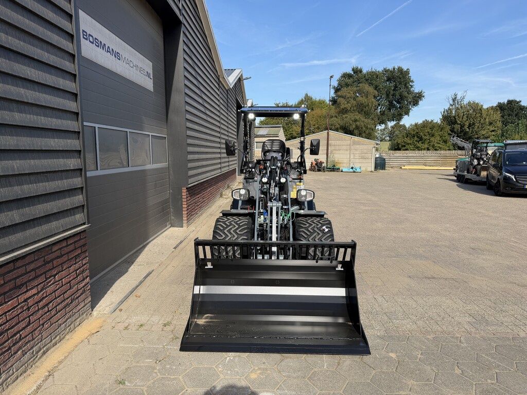 Giant G2700 X-TRA HD + minishovel NIEUW zeer compleet! €840 LEASE